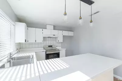 1052 Helen Court, Petaluma, CA 94954 - Photo 7