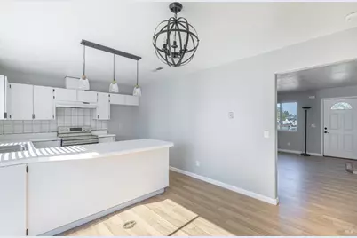 1052 Helen Court, Petaluma, CA 94954 - Photo 9