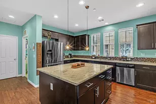 1153 M L King Dr, Hayward, CA 94541 - Photo 35