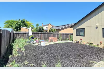 1109 Canary Drive, Suisun City, CA 94585 - Photo 17