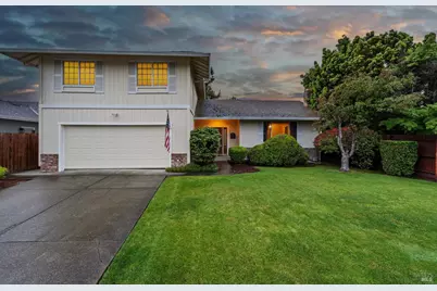 812 Marguerite Way, Petaluma, CA 94954 - Photo 1