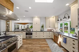 15 Wildwood Ln, Novato, CA 94947 - Photo 17