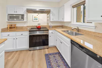 212 Foss Creek Circle #D, Healdsburg, CA 95448 - Photo 3