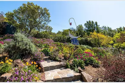 1100 Bayhills Drive, San Rafael, CA 94903 - Photo 35