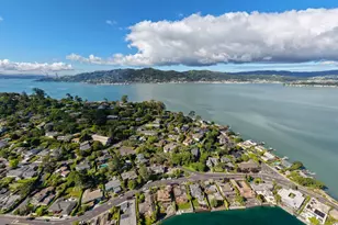 2 Tamalpais Ave, Belvedere, CA 94920 - Photo 43