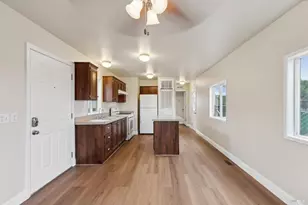 2130 Redwood Hwy, Greenbrae, CA 94904 - Photo 5