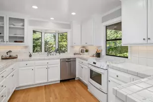 2554 Vineyard Rd, Novato, CA 94947 - Photo 19