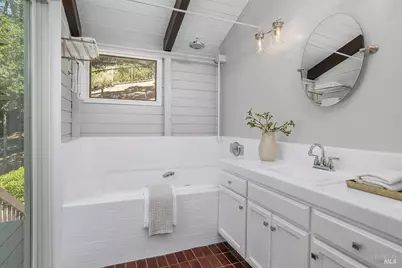 2554 Vineyard Road, Novato, CA 94947 - Photo 37