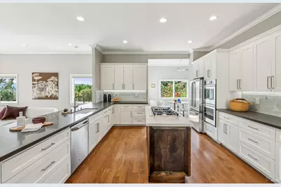 5 Heatherstone Lane, San Rafael, CA 94903 - Photo 13