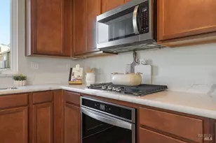 589 Sapphire St, Petaluma, CA 94952 - Photo 23