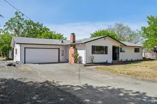 2295 Francisco Ave, Santa Rosa, CA 95403 - Photo 3