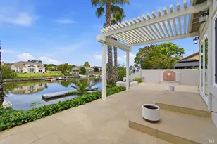 33 Peninsula Ct, Napa, CA 94559 - Photo 1