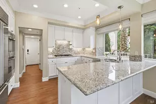 33 Peninsula Ct, Napa, CA 94559 - Photo 13