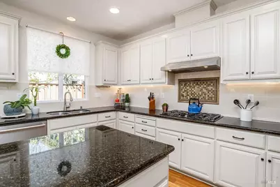 32 Brookline Drive, Novato, CA 94949 - Photo 15