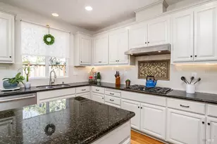 32 Brookline Dr, Novato, CA 94949 - Photo 15