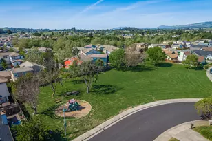 984 Hogwarts Cir, Petaluma, CA 94954 - Photo 51