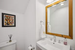 302 Hatchery Ln, Sonoma, CA 95476 - Photo 21