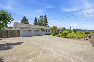 1124 Wine Country Ave, Napa, CA 94558 - Photo 5