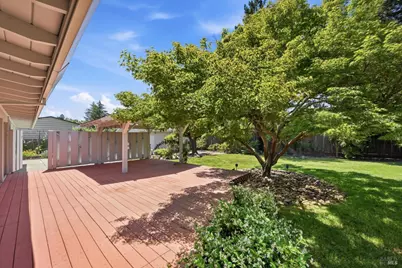 1124 Wine Country Avenue, Napa, CA 94558 - Photo 9