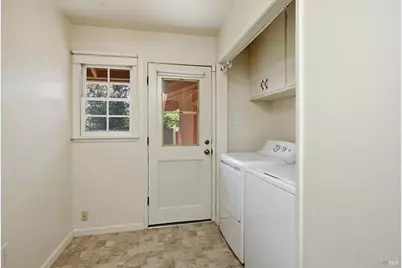1120 Wine Country Avenue, Napa, CA 94558 - Photo 19