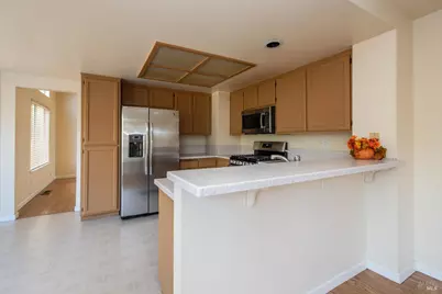 7036 Edinburgh Court, Windsor, CA 95492 - Photo 9