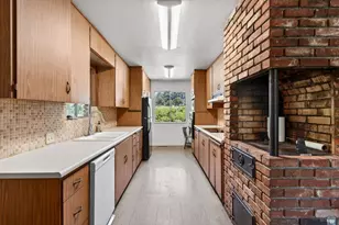2062 Laguna Rd, Santa Rosa, CA 95401 - Photo 15