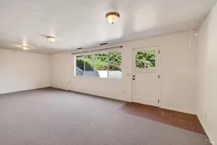2062 Laguna Rd, Santa Rosa, CA 95401 - Photo 37