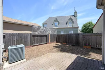 2390 Battersea Street, Santa Rosa, CA 95403 - Photo 19