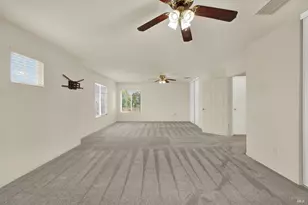 943 Fallsgrove Way, Vacaville, CA 95687 - Photo 35