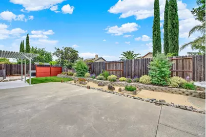 943 Fallsgrove Way, Vacaville, CA 95687 - Photo 55