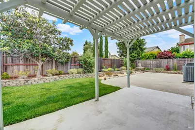943 Fallsgrove Way, Vacaville, CA 95687 - Photo 57