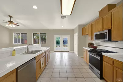 943 Fallsgrove Way, Vacaville, CA 95687 - Photo 23