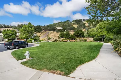 637 Peridot Place, Fairfield, CA 94534 - Photo 43