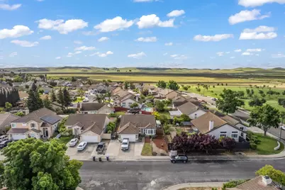 1007 Mayfield Way, Suisun City, CA 94585 - Photo 35