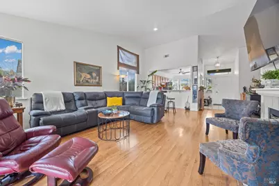 1007 Mayfield Way, Suisun City, CA 94585 - Photo 9