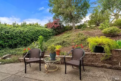 6252 Meadowstone Drive, Santa Rosa, CA 95409 - Photo 9