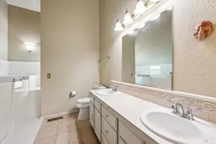4704 Shade Tree Ln, Santa Rosa, CA 95405 - Photo 17
