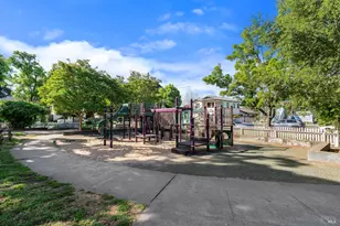 227 Hewett St, Santa Rosa, CA 95401 - Photo 39