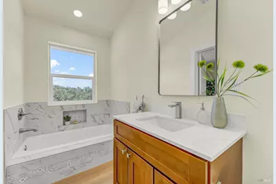 19331 Moon Ridge Road, Hidden Valley Lake, CA 95467 - Photo 33