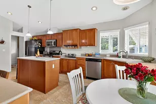 10 Shamrock Cir, Santa Rosa, CA 95403 - Photo 17