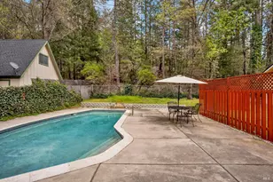 10005 Meadow Dr, Cobb, CA 95426 - Photo 17