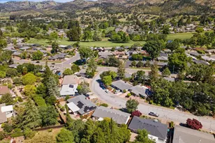 417 Deerfield Cir, Santa Rosa, CA 95409 - Photo 41