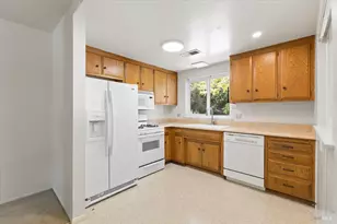 417 Deerfield Cir, Santa Rosa, CA 95409 - Photo 15