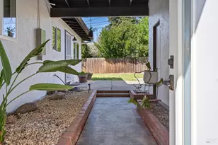 410 Cottonwood Dr, Vallejo, CA 94591 - Photo 3