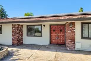 4445 Peaceful Glen Rd, Vacaville, CA 95688 - Photo 7