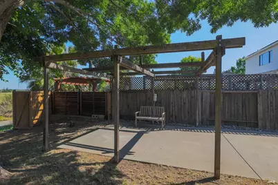 567 Shannon Drive, Vacaville, CA 95688 - Photo 23