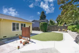 1600 Moraga Dr, Fairfield, CA 94534 - Photo 31