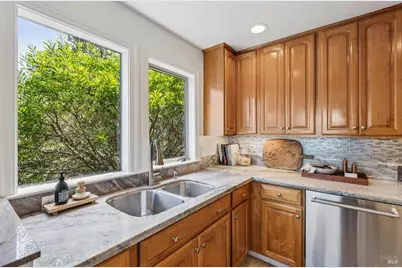 220 Donahue Street, Sausalito, CA 94965 - Photo 23