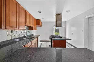 1048 San Clemente Dr, Santa Rosa, CA 95404 - Photo 9