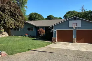 1725 E Madrone Dr, Ukiah, CA 95482 - Photo 29
